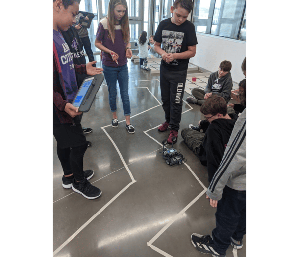 Partnership Accelerates Districts STEM Rollout