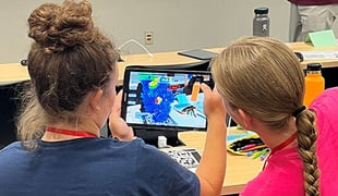 MSOE Explore Summit students use tablet to view 3D DNA construction